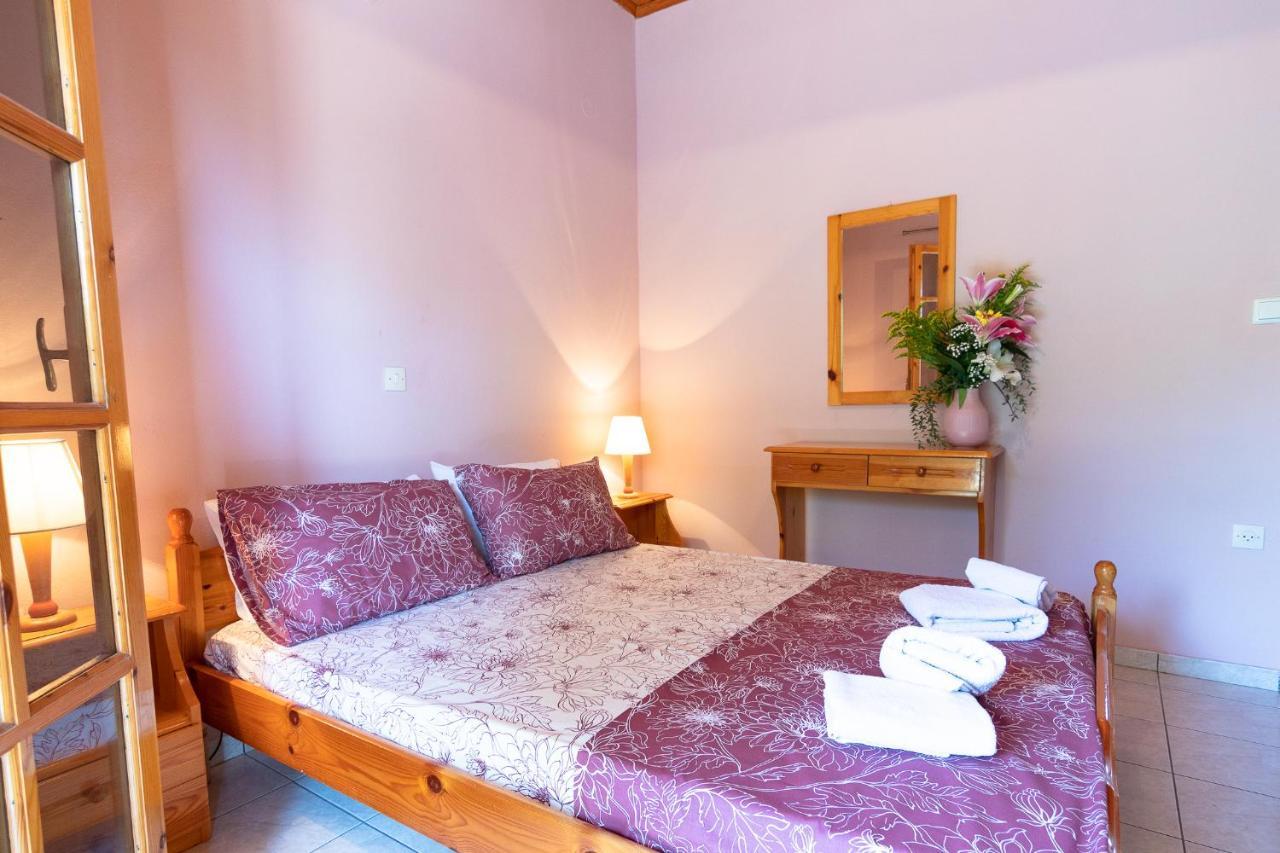 Anastasia Apartments โคโรนิ ภายนอก รูปภาพ